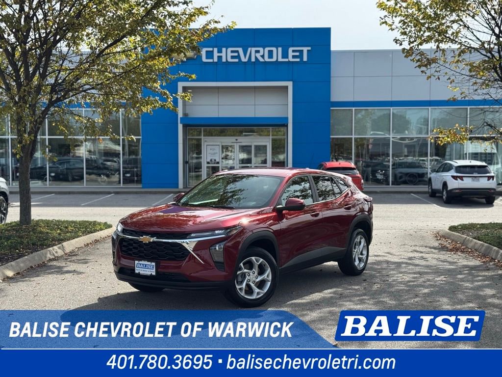 Used 2025 Chevrolet Trax LS w/ LS Convenience Package