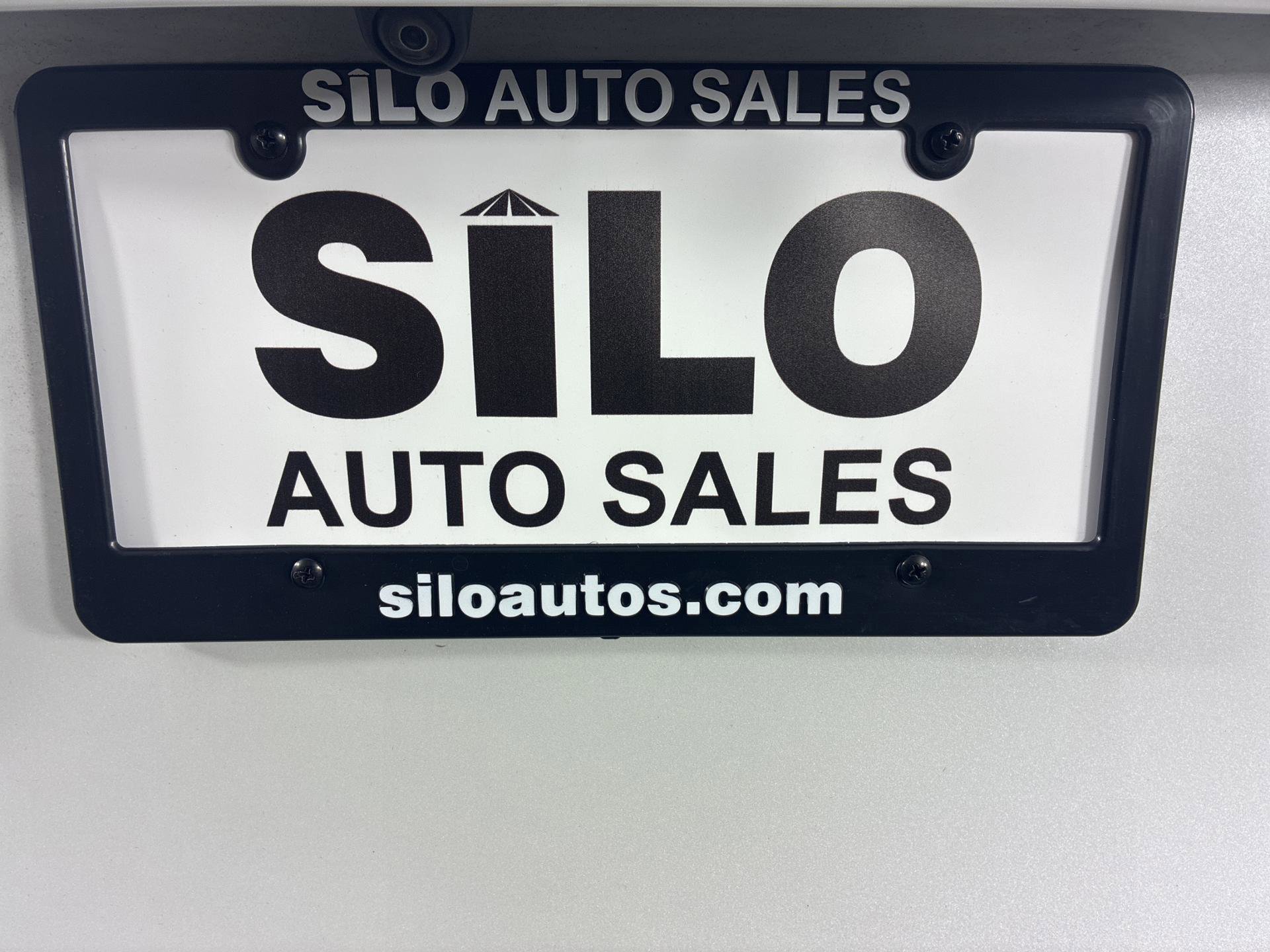 Used 2021 Tesla Model Y Long Range image 5