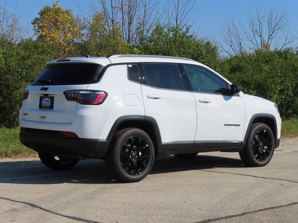 New 2026 Jeep Compass Latitude w/ Quick Order Package 29K AWD/4WD image 3