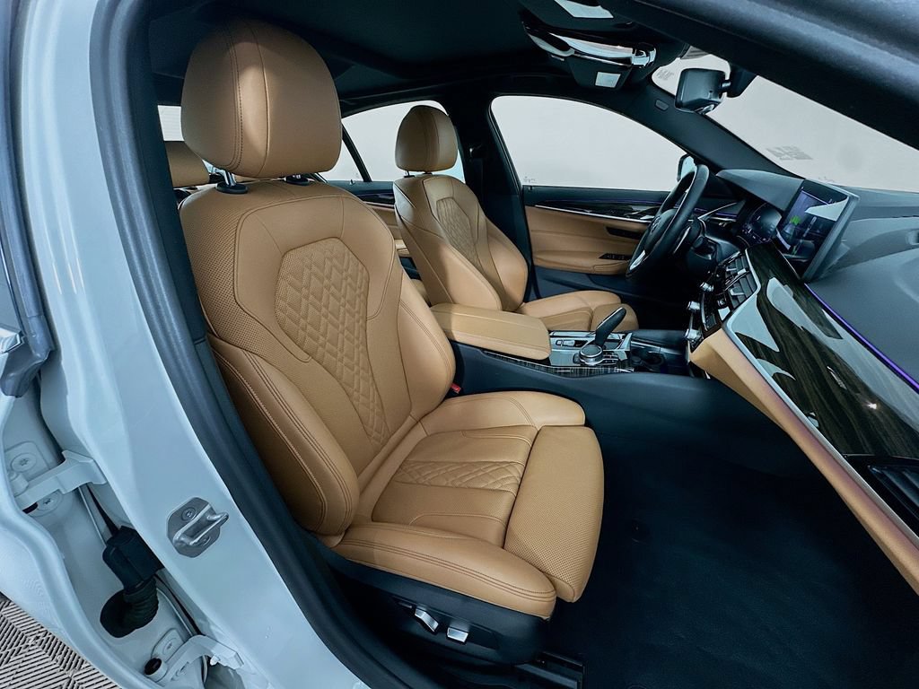 Certified 2023 BMW 530i w/ Convenience Package RWD image 29