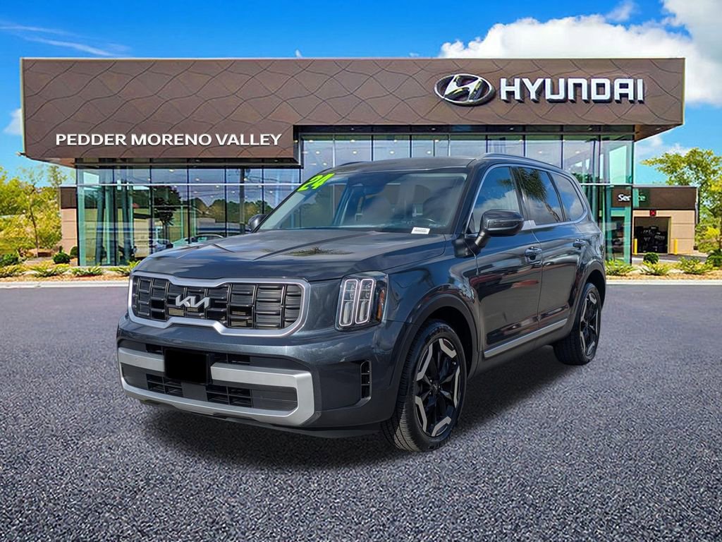 Used 2024 Kia Telluride S FWD image 7