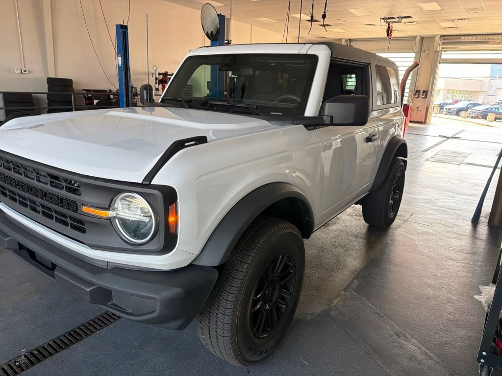 Used 2021 Ford Bronco 2-Door AWD/4WD image 4