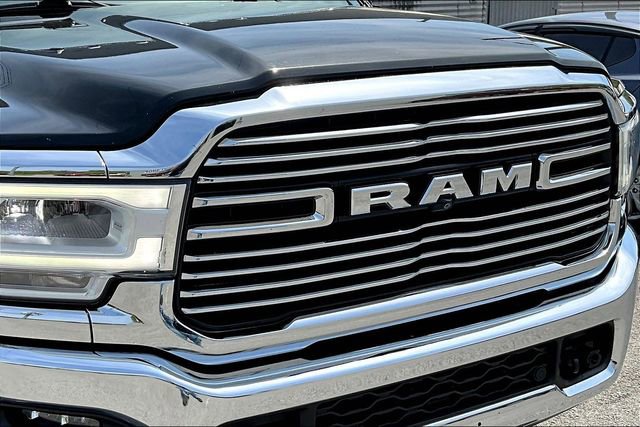 Used 2019 RAM 3500 Laramie image 31