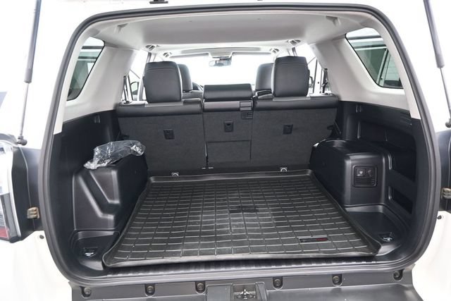 Used 2020 Toyota 4Runner SR5 Premium w/ Moonroof Package AWD/4WD image 16
