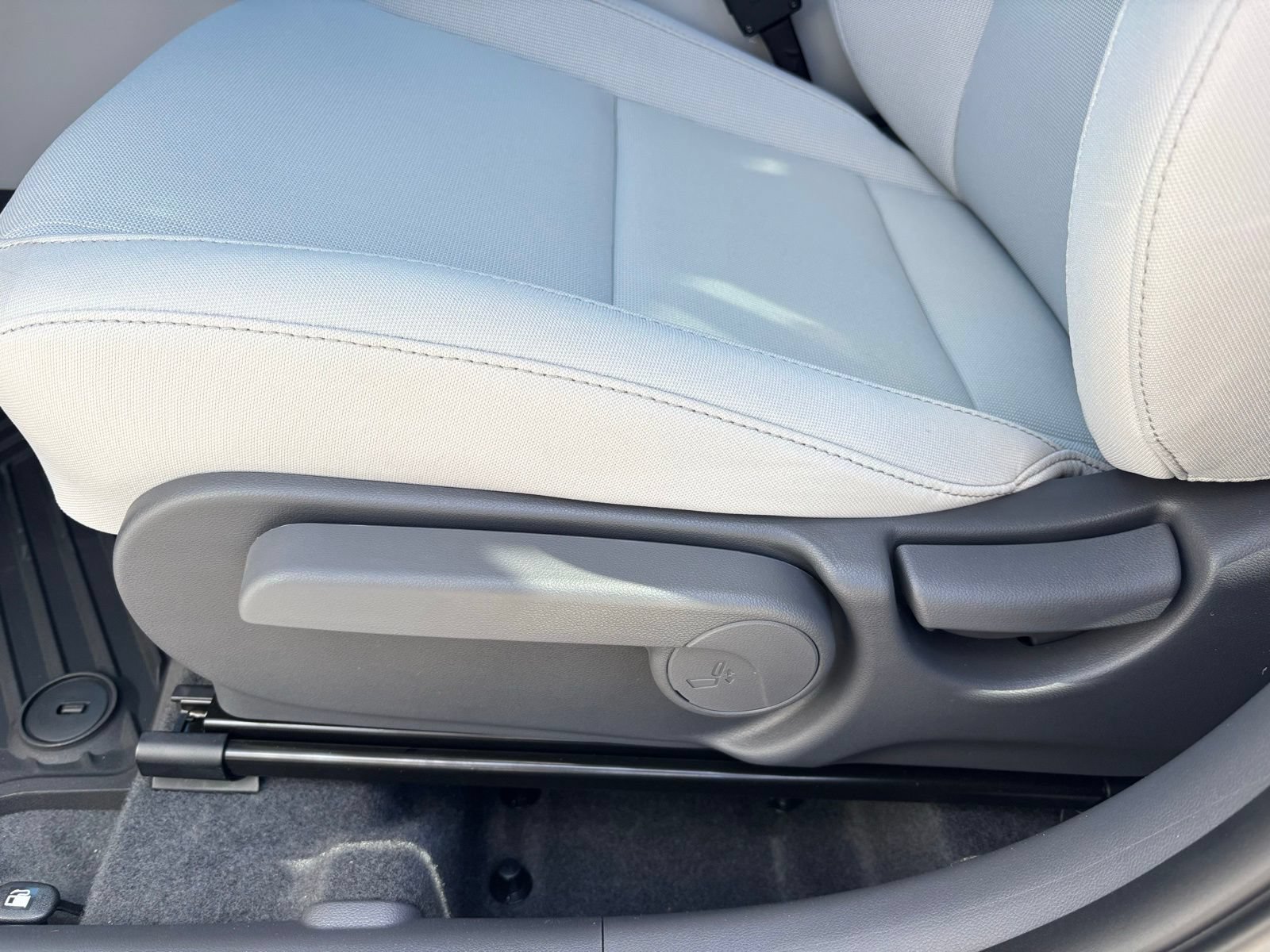 New 2026 Hyundai Kona SEL Sport FWD image 13