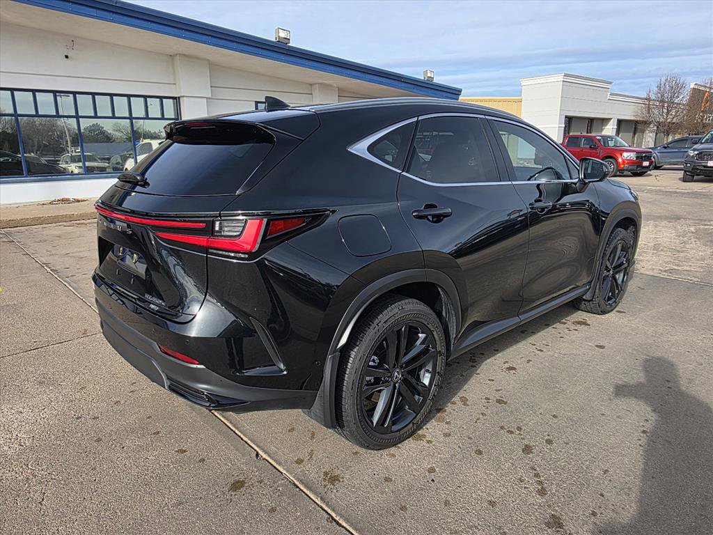 Used 2025 Lexus NX 450h+ AWD w/ Accessory Package (2T) image 4