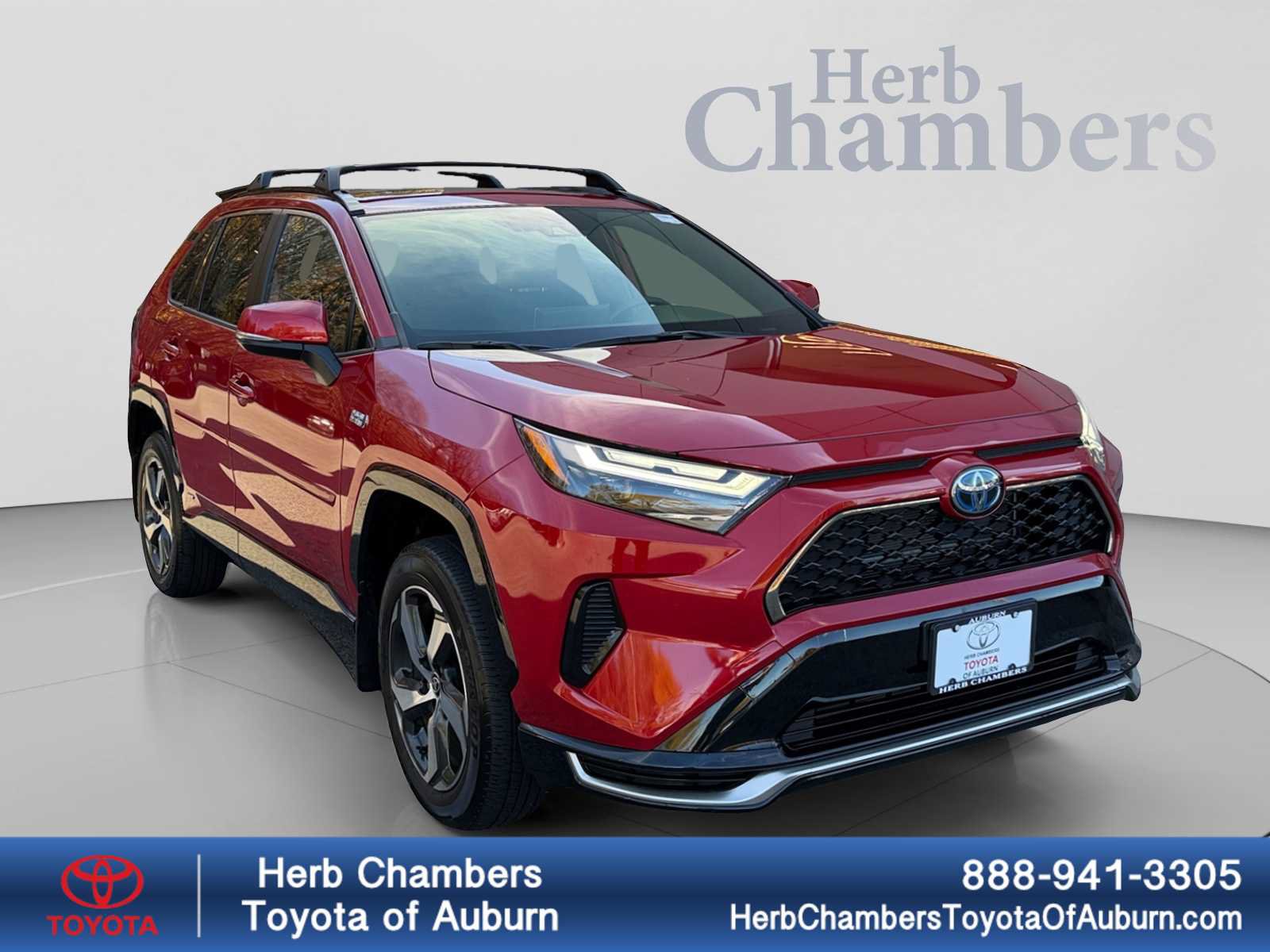 Used 2024 Toyota RAV4 SE w/ Weather & Moonroof Package AWD/4WD image 1