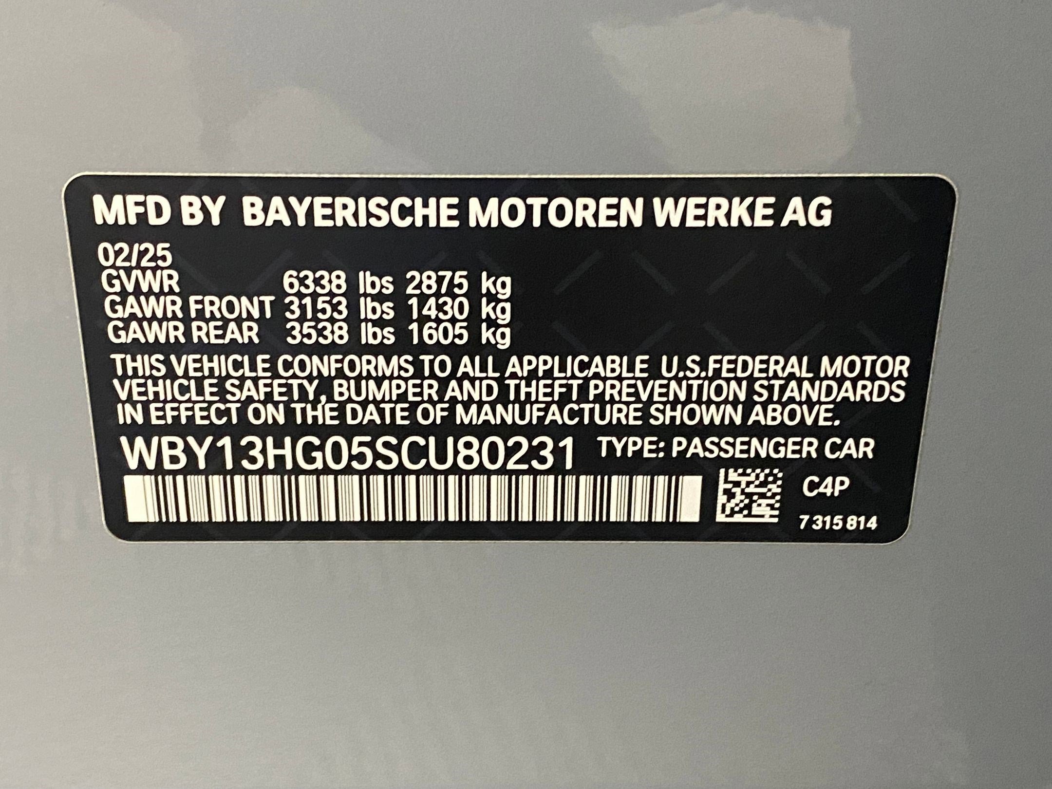Certified 2025 BMW i5 xDrive40 w/ M Sport Package image 21