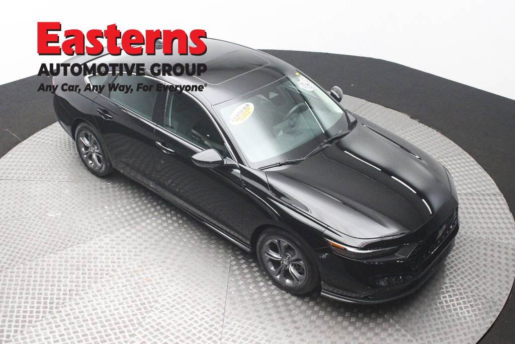 Used 2024 Honda Accord EX image 3