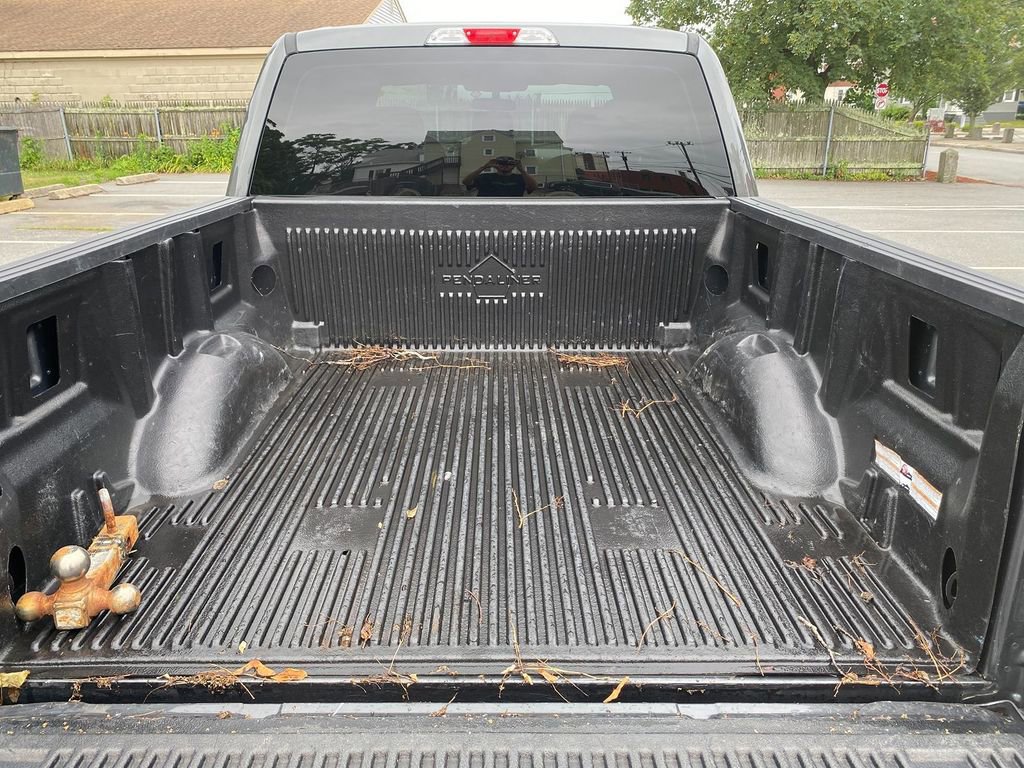 Used 2020 Ford F150 XLT image 25