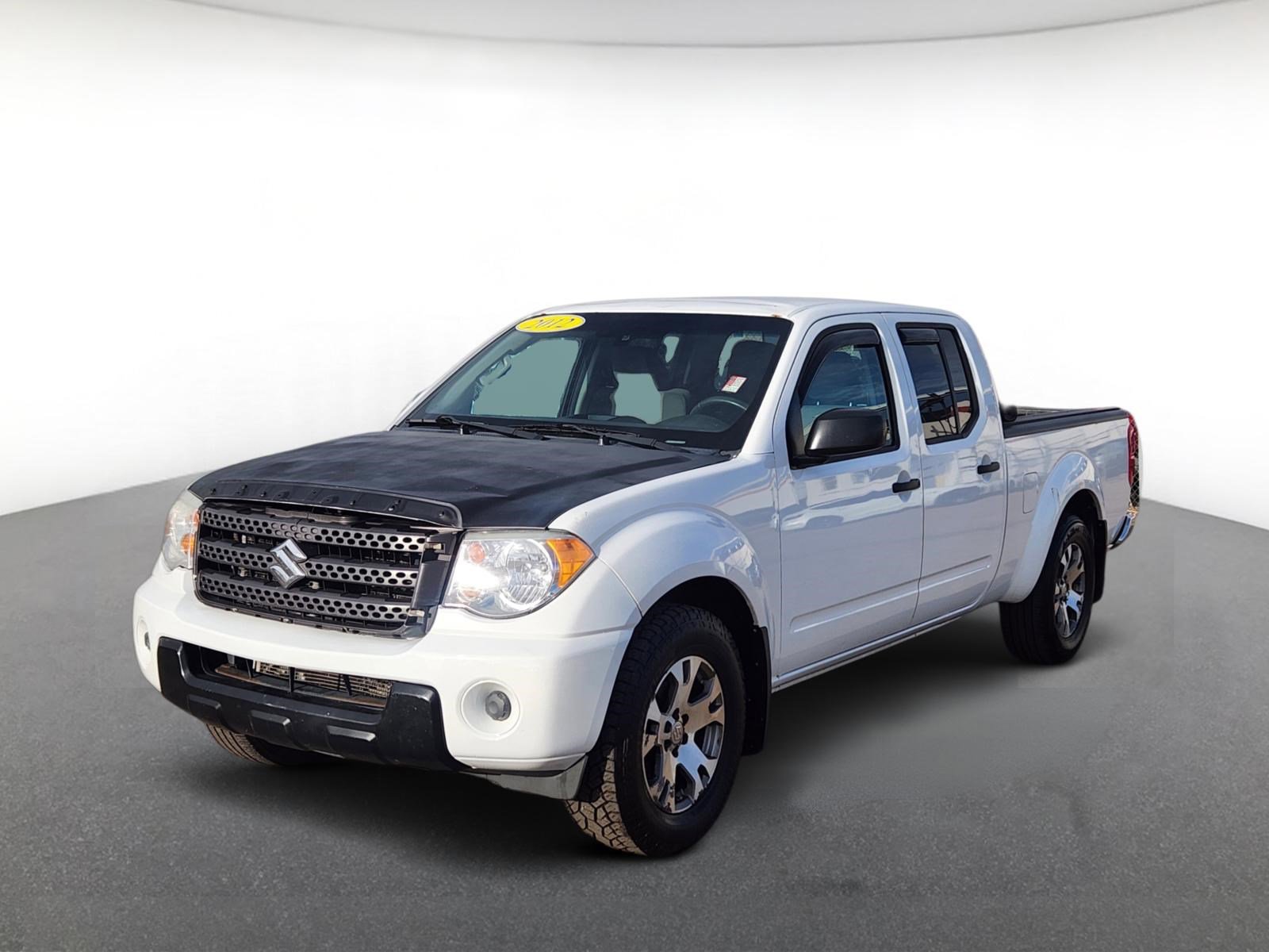 Used 2012 Suzuki Equator Sport image 2