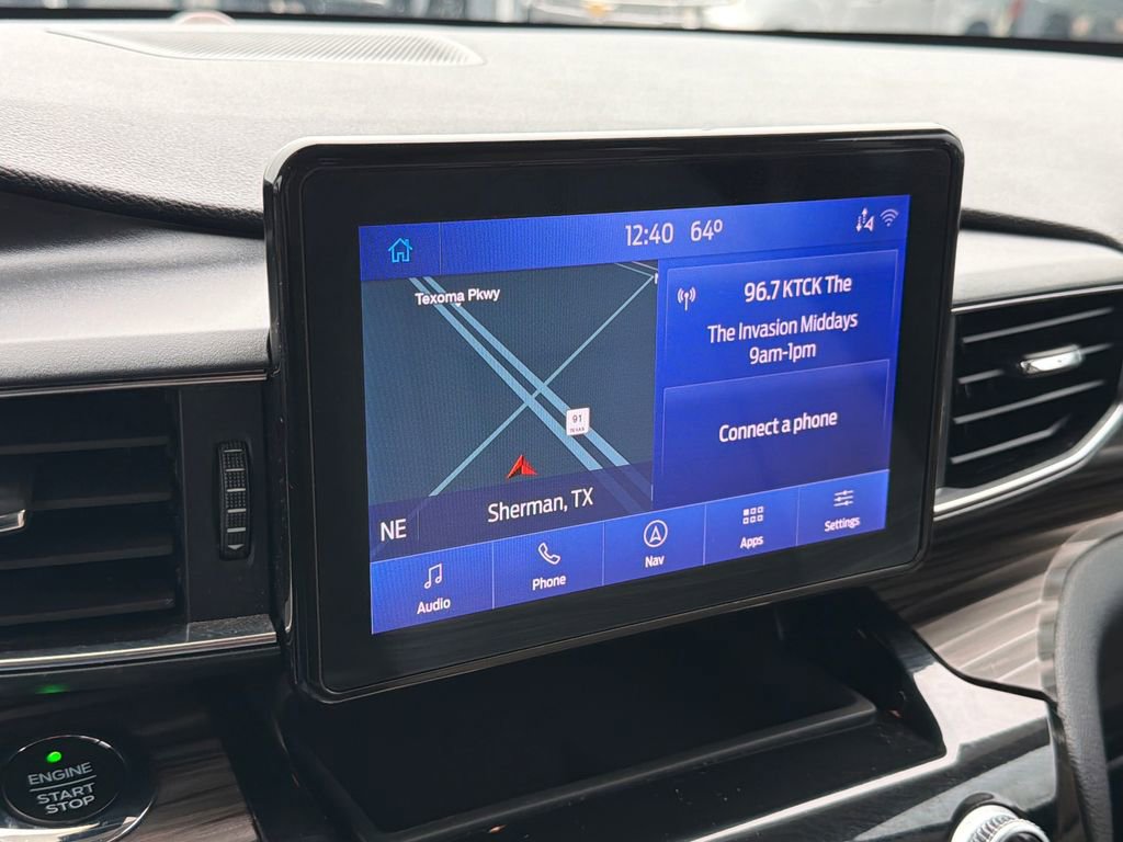 Used 2021 Ford Explorer Limited w/ Equipment Group 301A image 19