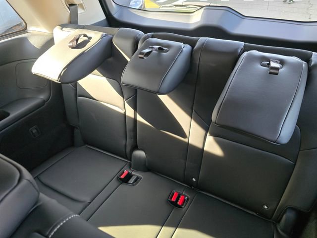 New 2026 Nissan Pathfinder SL image 14