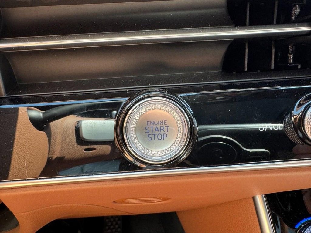 Certified 2026 Genesis GV70 2.5T Advanced image 24