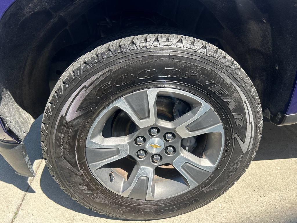 Used 2017 Chevrolet Colorado Z71 AWD/4WD image 16