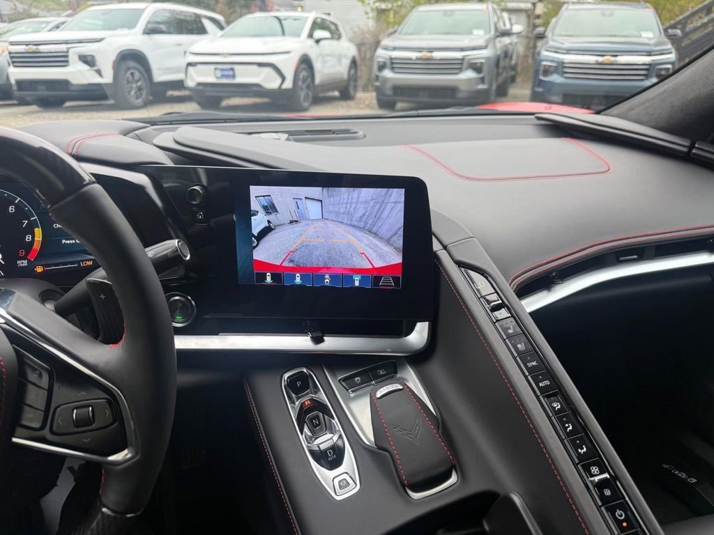 Used 2025 Chevrolet Corvette Z06 RWD image 30