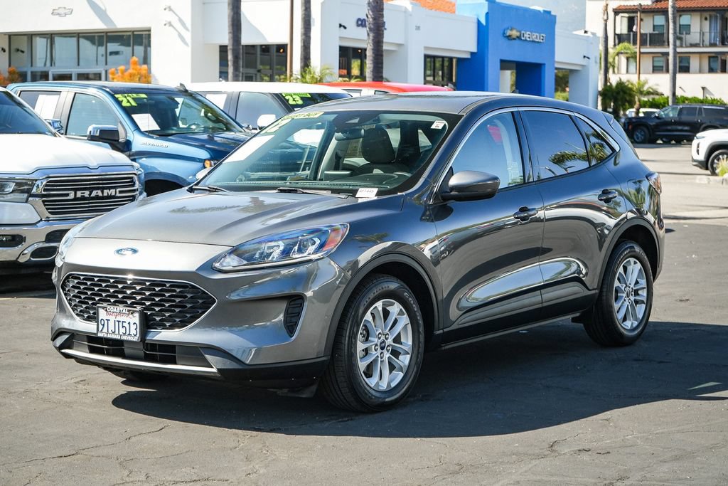 Used 2021 Ford Escape SE FWD image 3