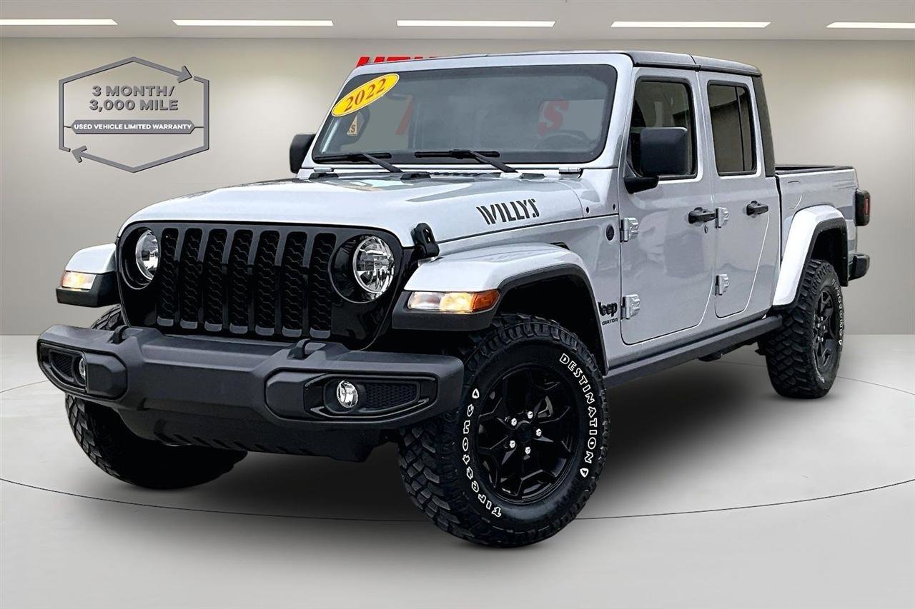 Used 2022 Jeep Gladiator Sport image 3