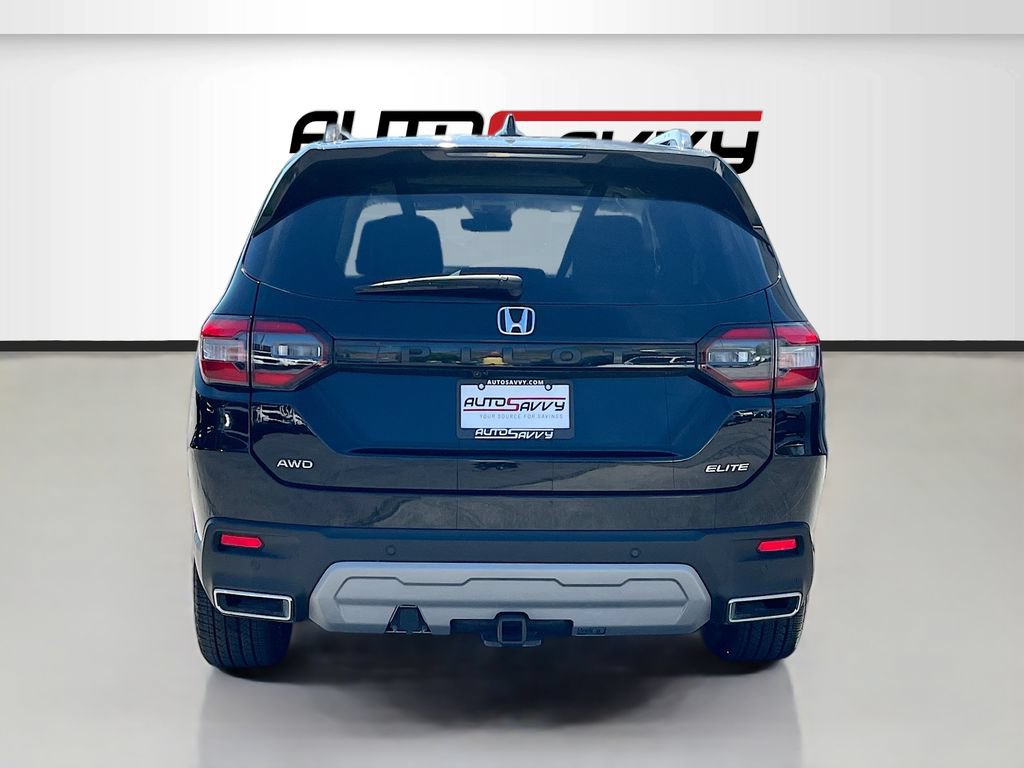 Used 2025 Honda Pilot Elite image 6