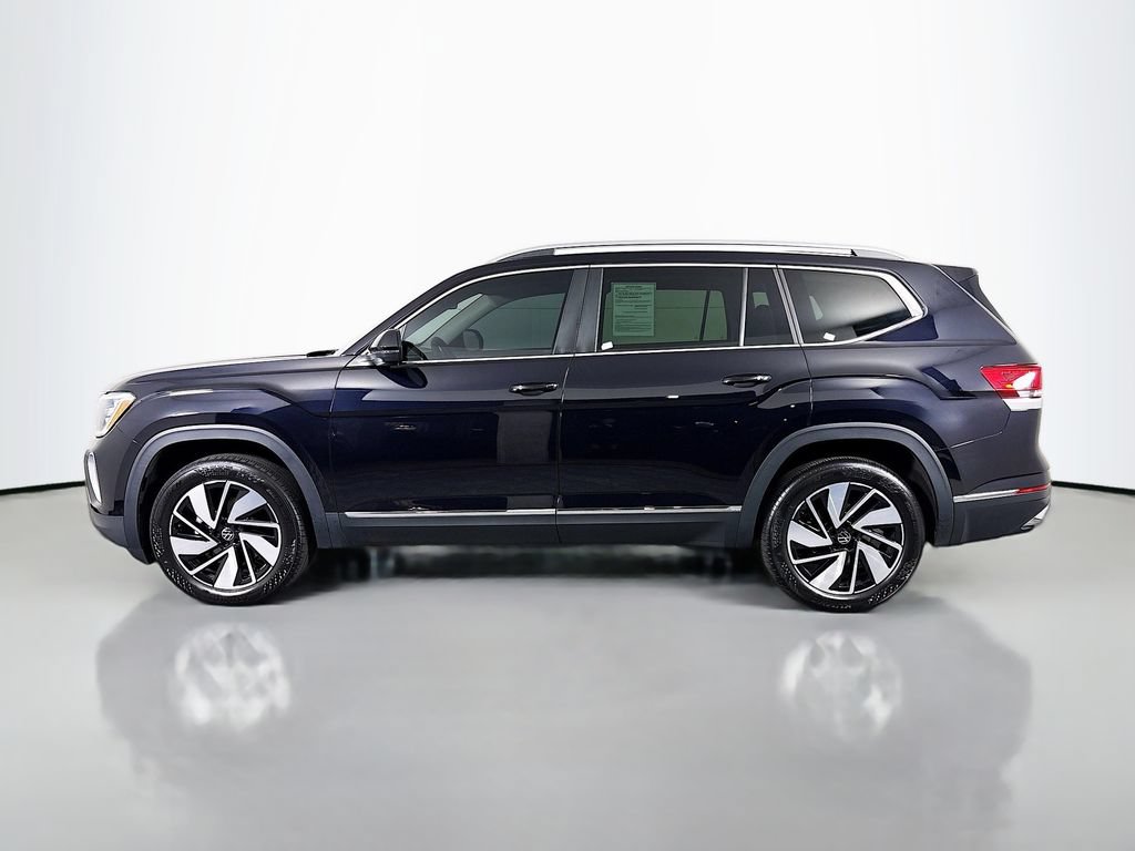 Used 2024 Volkswagen Atlas SEL AWD/4WD image 4