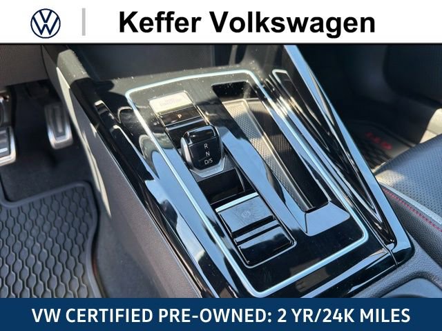 Used 2024 Volkswagen GTI SE FWD image 23