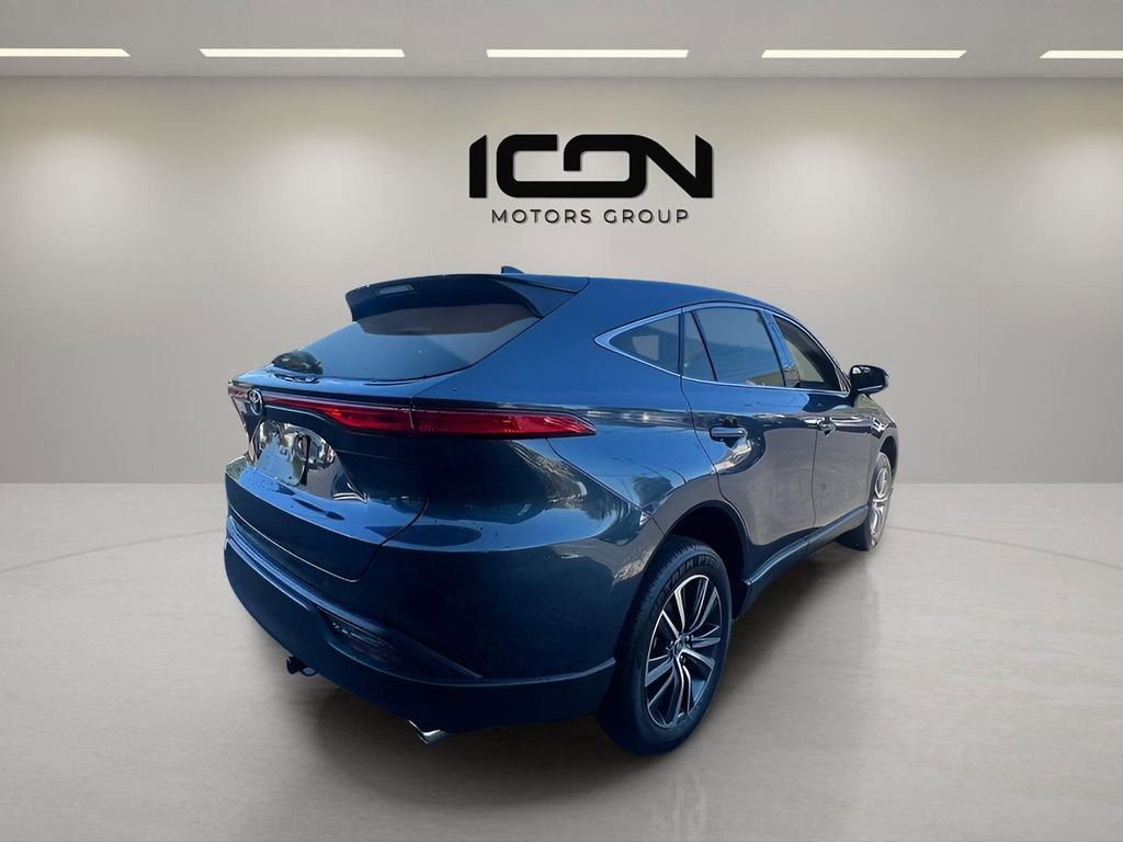 Used 2024 Toyota Venza LE image 5