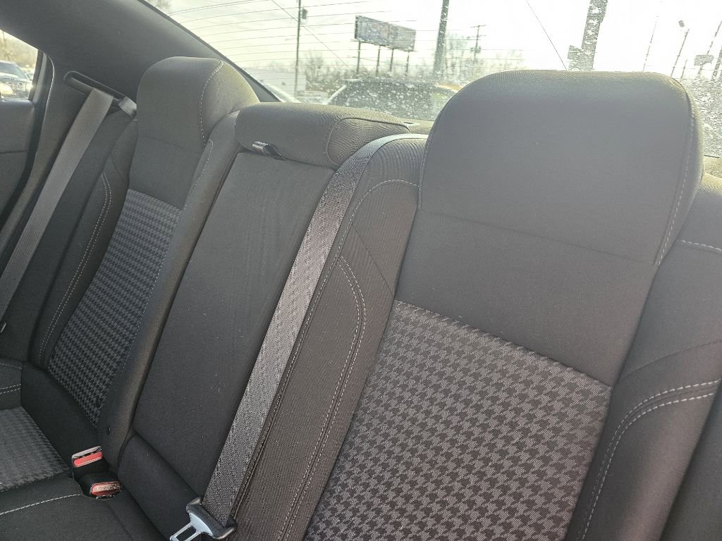 Used 2023 Dodge Charger SXT image 32