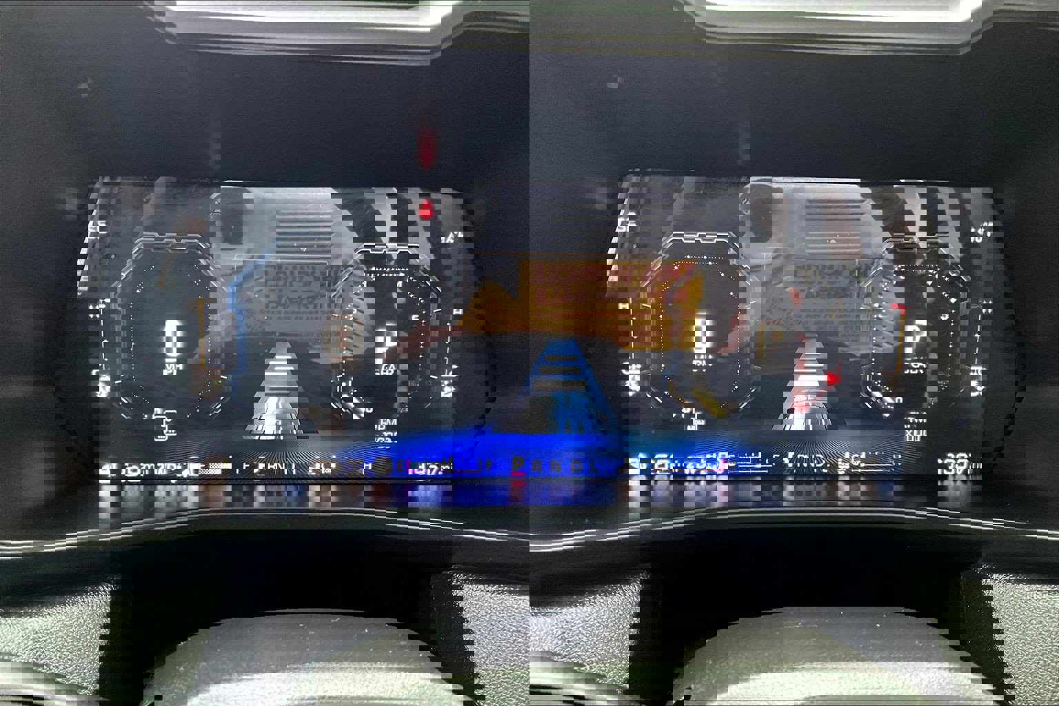 Used 2024 Chevrolet Colorado Trail Boss w/ Technology Package image 9