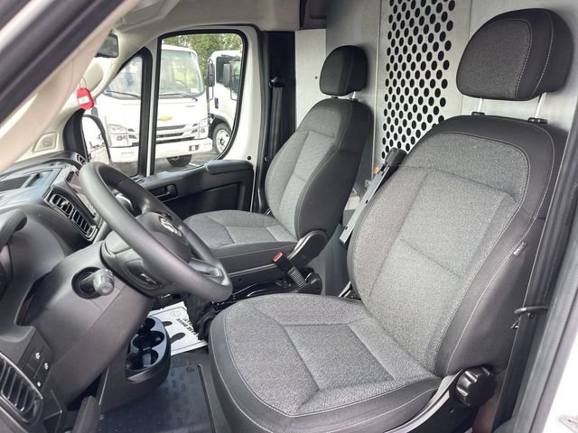 Used 2025 RAM ProMaster 2500 w/ Safety Group FWD image 4