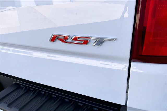 Used 2024 Chevrolet Silverado 1500 RST w/ Z71 Off-Road Package AWD/4WD image 22