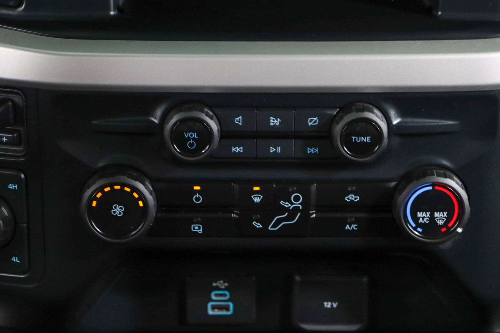 Used 2023 Ford F250 XLT w/ FX4 Off-Road Package image 20