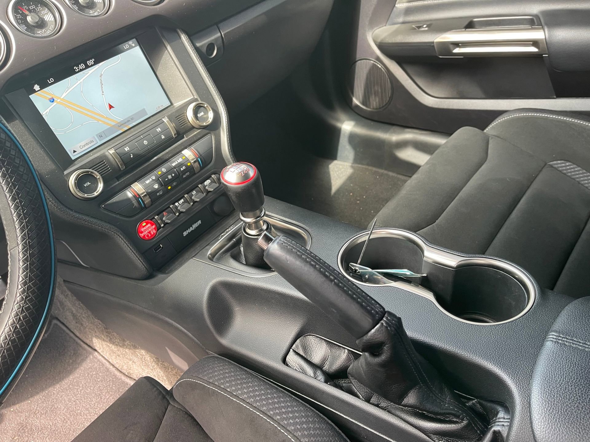 Used 2017 Ford Mustang Shelby GT350 w/ Electronics Package RWD image 18