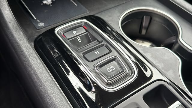 Used 2024 Honda Pilot Touring image 18