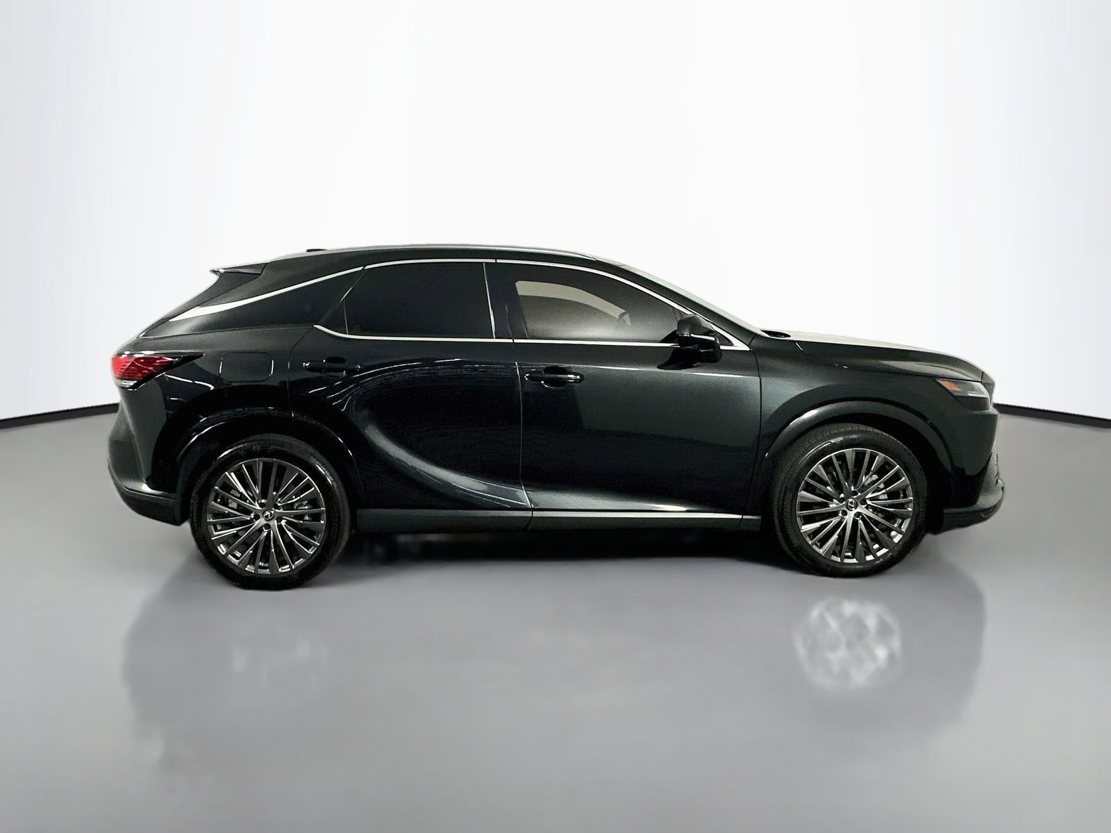 Used 2025 Lexus RX 450h AWD w/ Luxury Package image 8