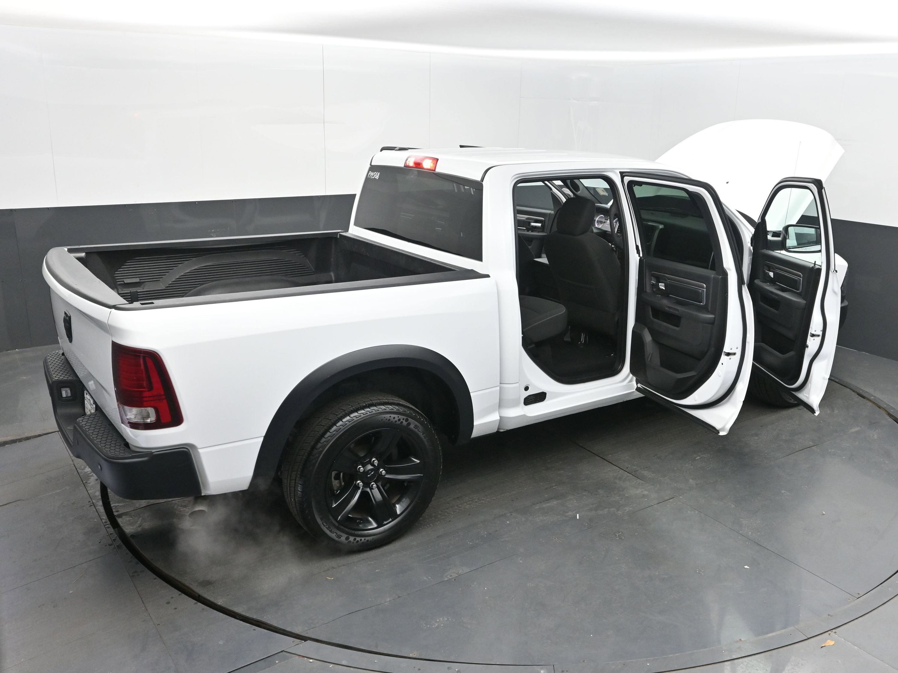 Used 2024 RAM 1500 Classic Warlock image 46