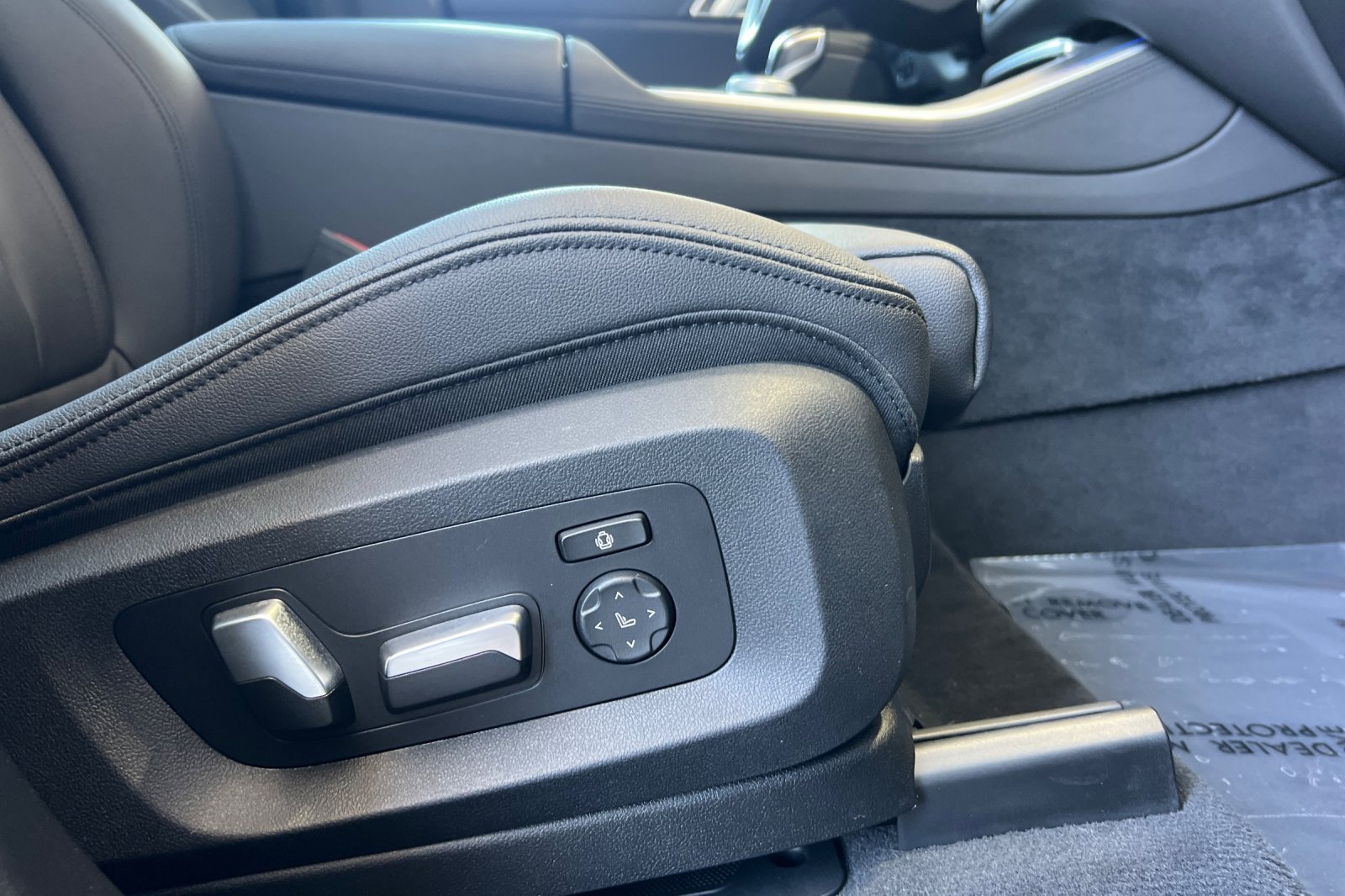 Used 2022 BMW X5 sDrive40i w/ Parking Assistance Package image 21