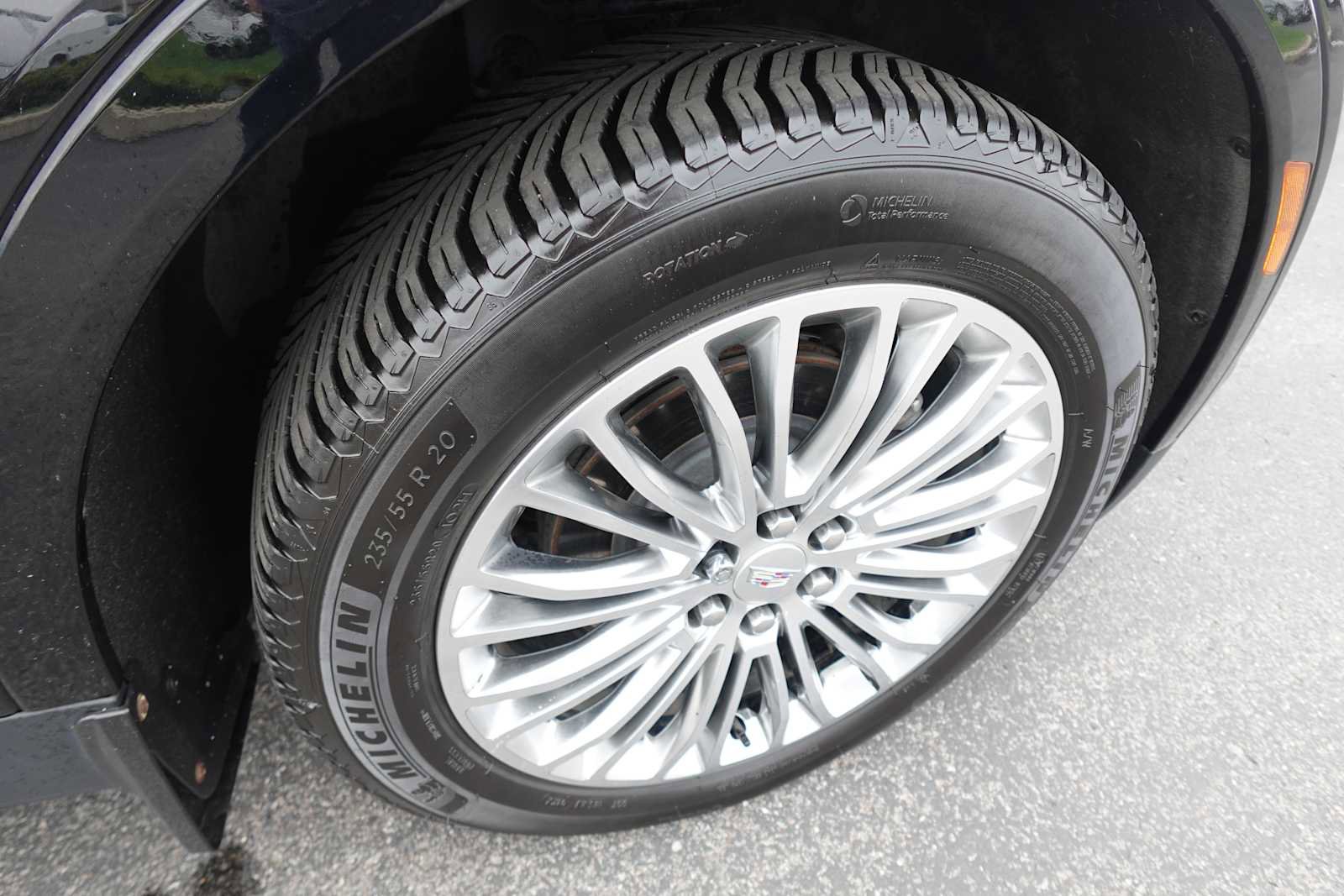 Used 2022 Cadillac XT5 Premium Luxury w/ Technology Package AWD/4WD image 39