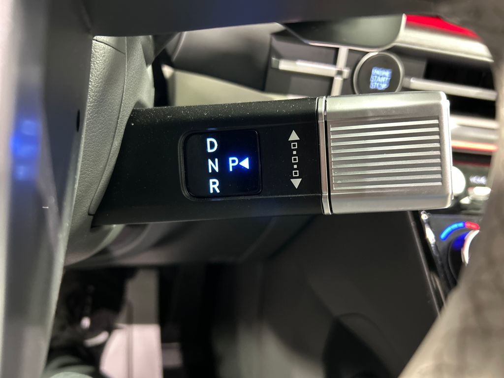 Used 2025 Hyundai Santa Fe Limited image 18