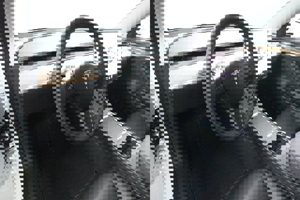 Used 2023 Tesla Model 3 Long Range image 21