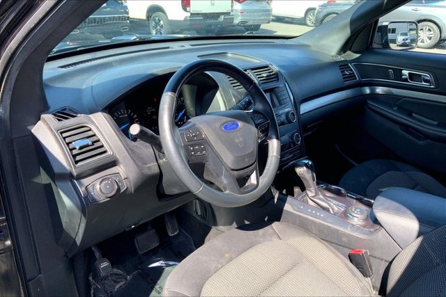Used 2019 Ford Explorer XLT AWD/4WD image 14