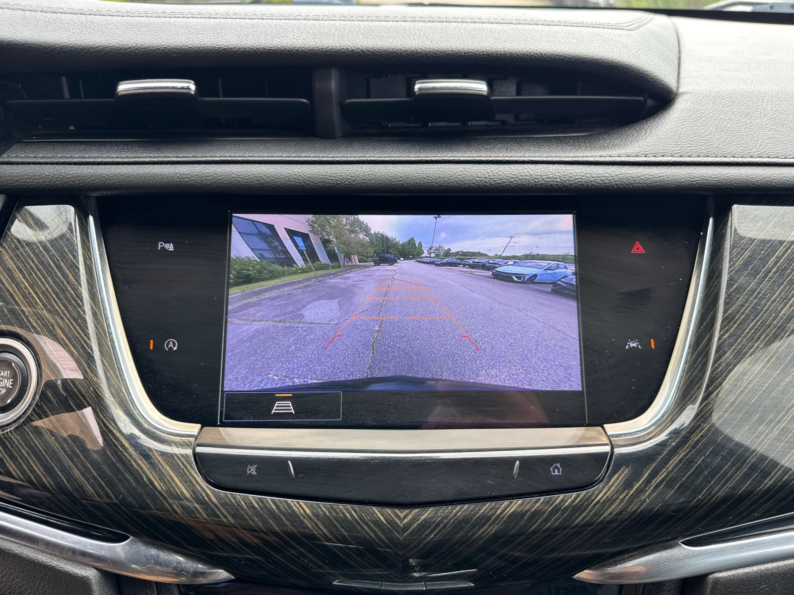 Used 2022 Cadillac XT6 Premium Luxury FWD image 30