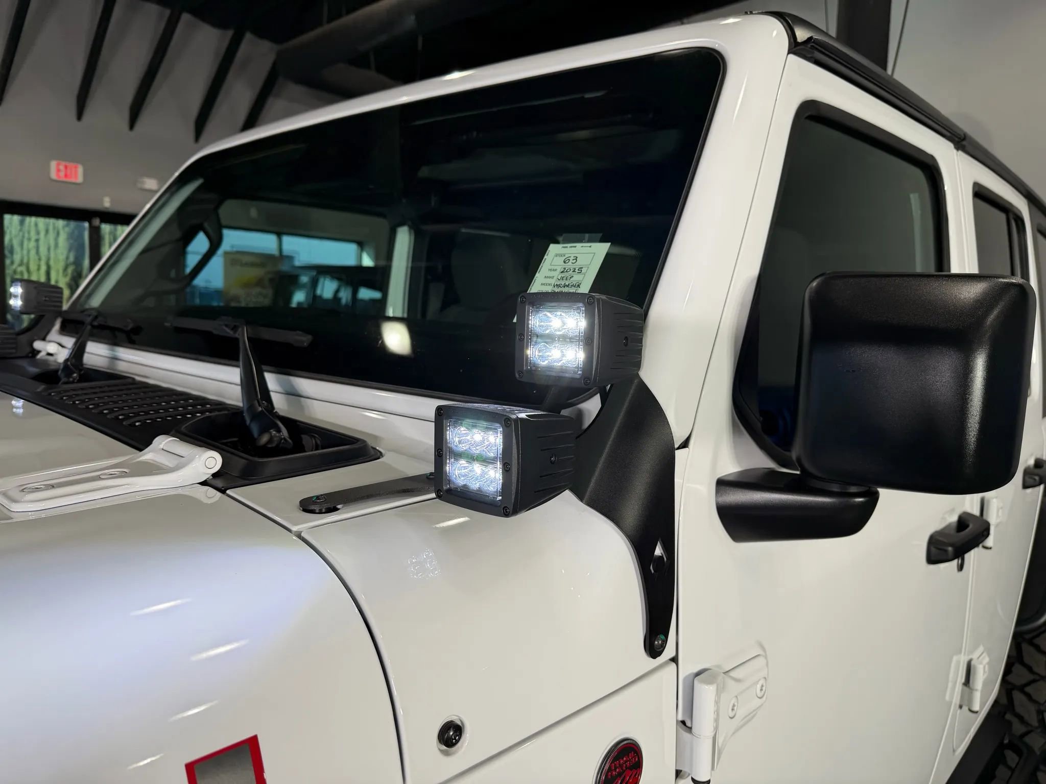 Used 2025 Jeep Wrangler Unlimited Rubicon image 31