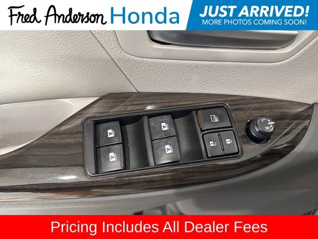 Used 2018 Toyota Sienna XLE FWD image 5