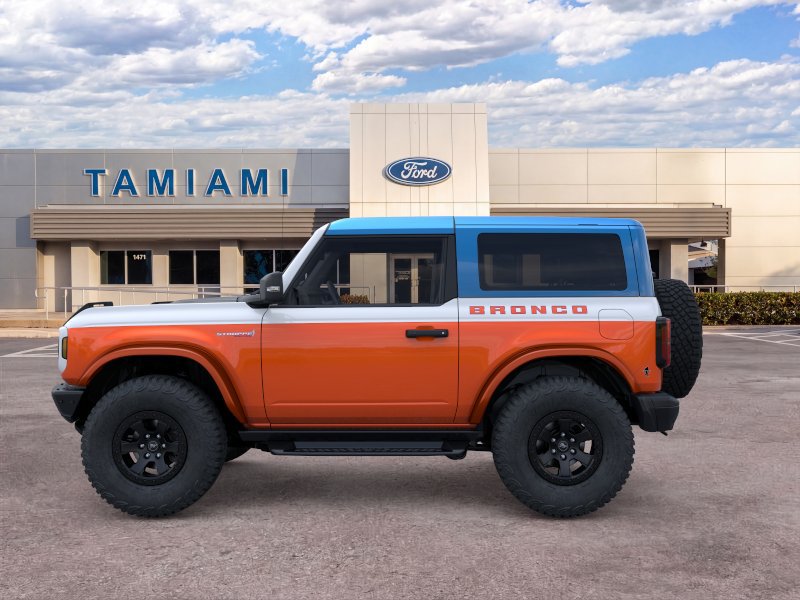 Used 2025 Ford Bronco Stroppe Edition AWD/4WD image 3