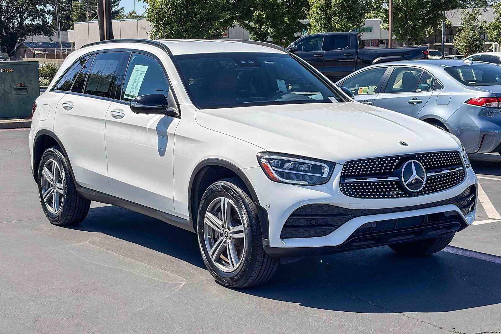 Used 2022 Mercedes-Benz GLC 300 4MATIC image 5