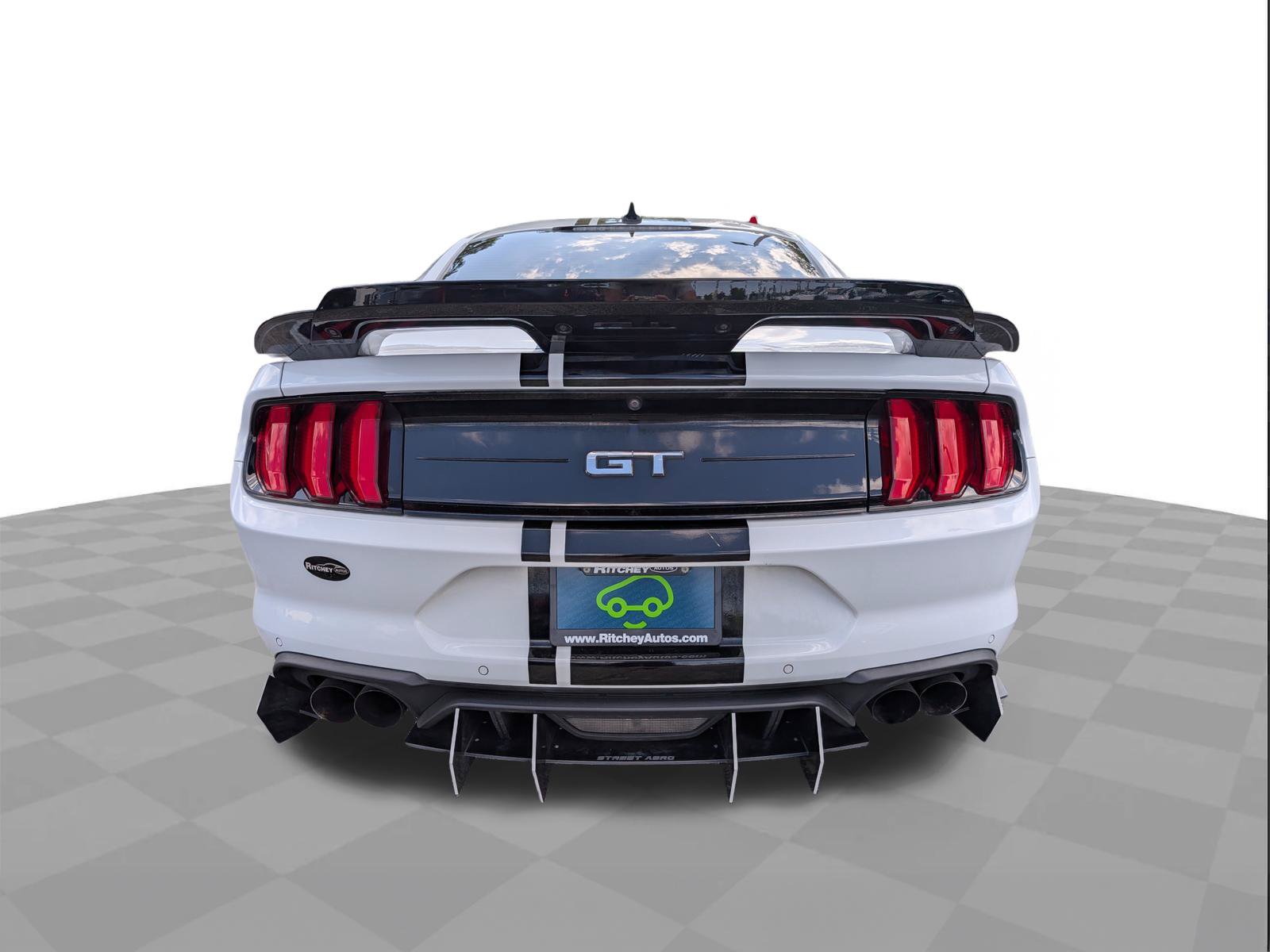 Used 2022 Ford Mustang GT Premium w/ Equipment Group 401A RWD image 5
