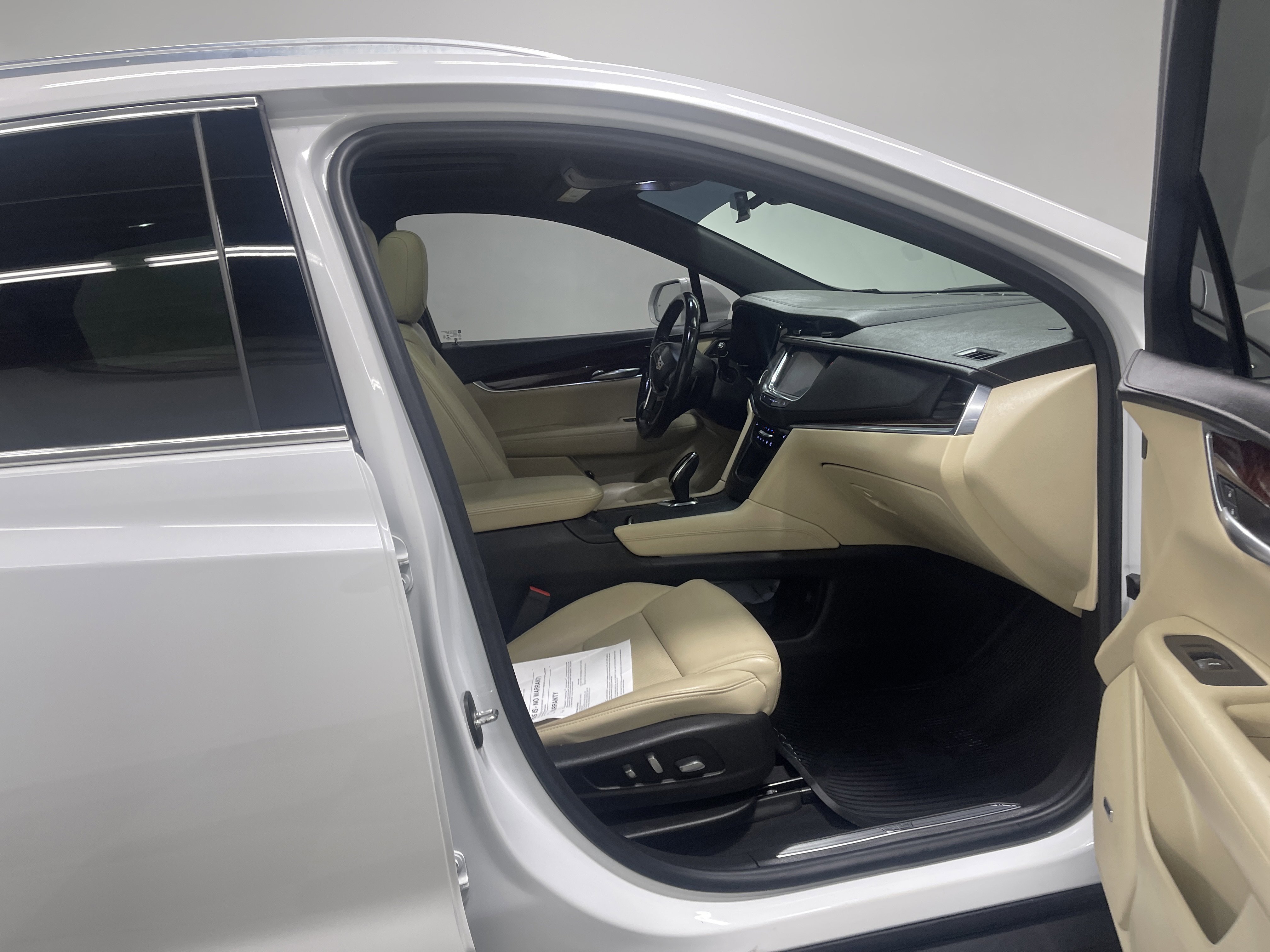 Used 2019 Cadillac XT5 Luxury image 26