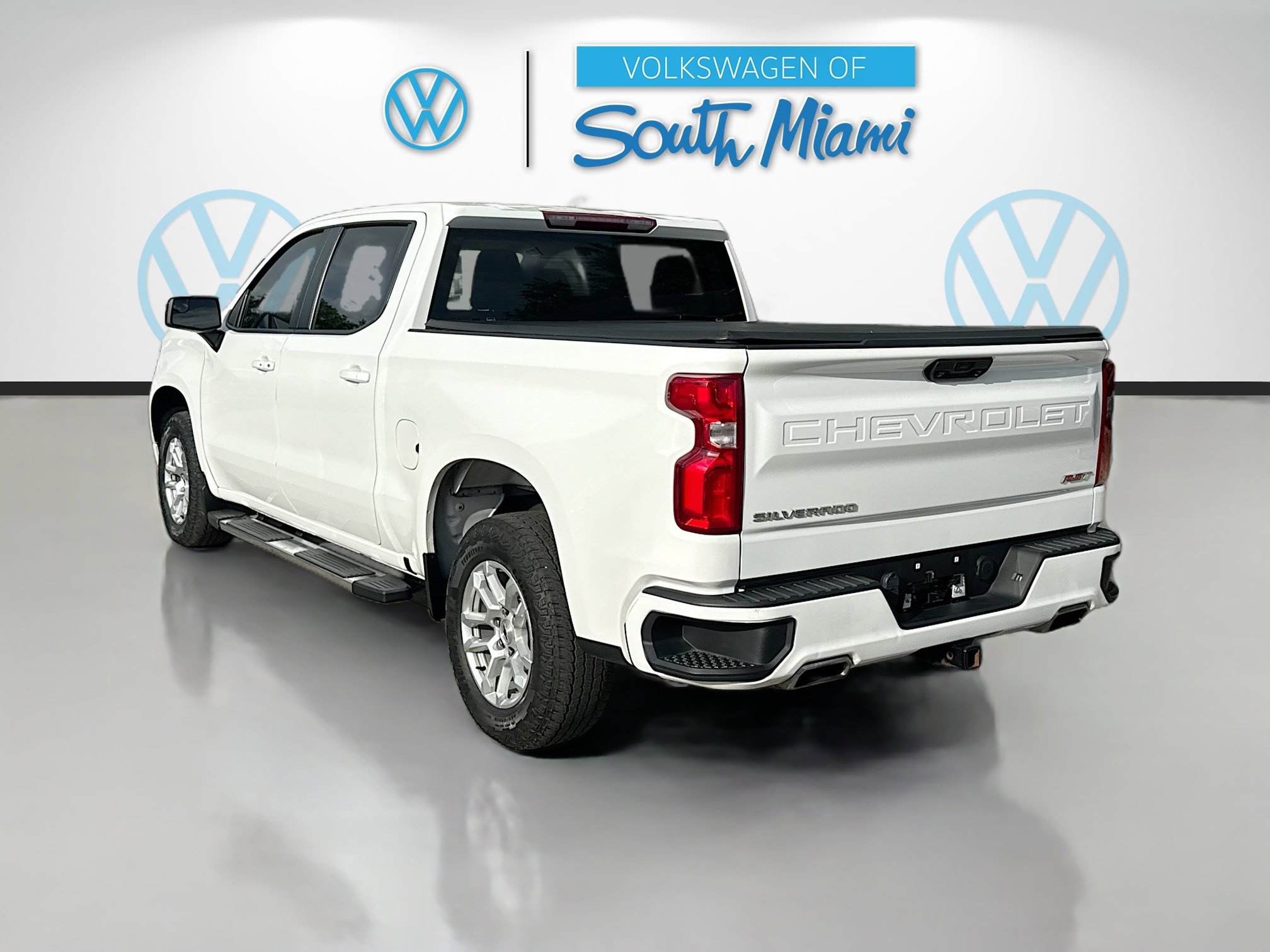 Used 2023 Chevrolet Silverado 1500 RST w/ Z71 Off-Road Package image 5