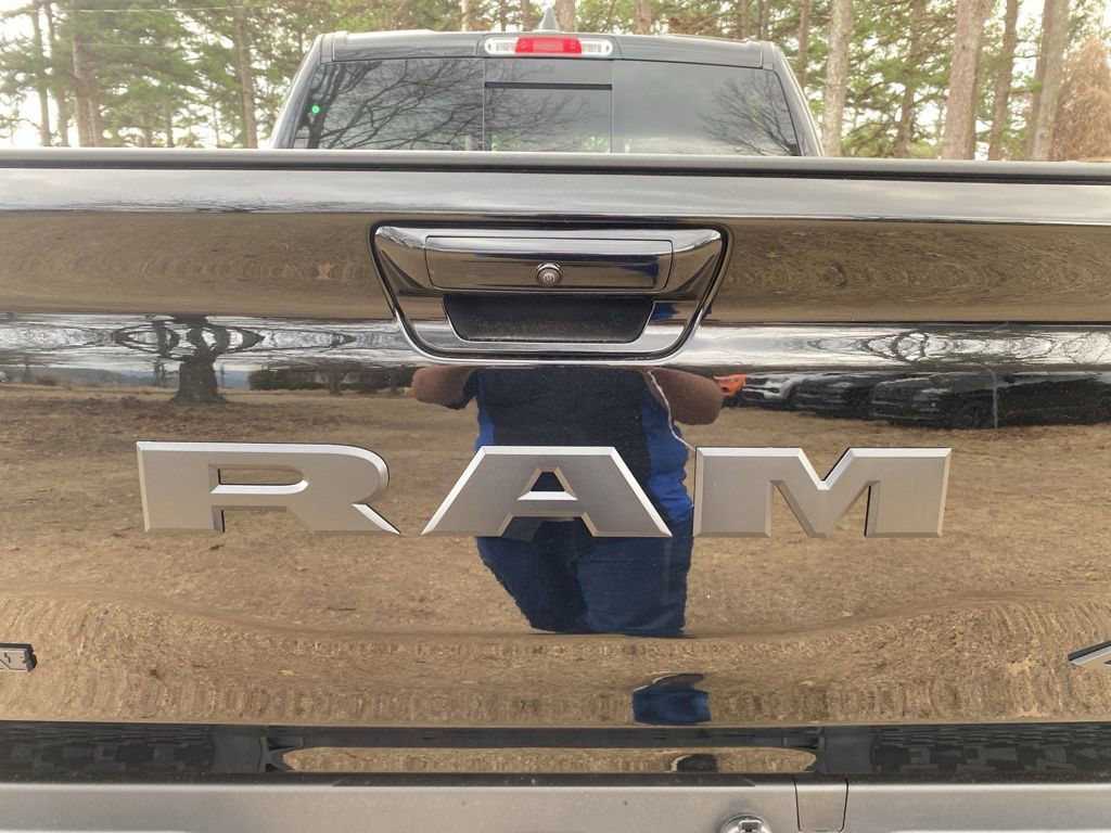New 2026 RAM 1500 4x4 Crew Cab image 14