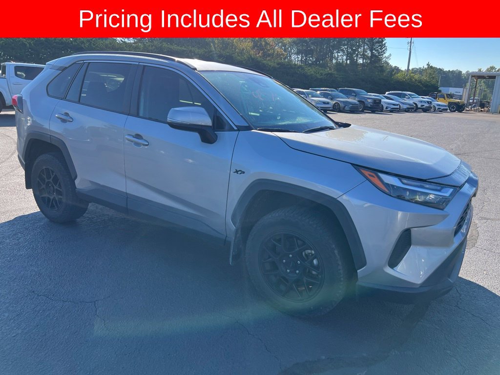 Used 2024 Toyota RAV4 XLE FWD image 12